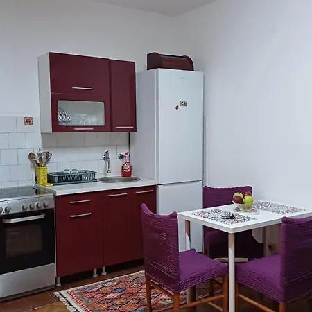 Apartment Summer Vibes *